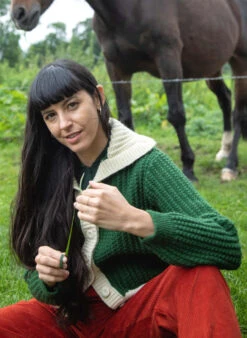 Heritage - 100% British Wool Cardigan - Corvette Green Cardigan -Palava Sale Store HeritageCorvette Green EDITS3